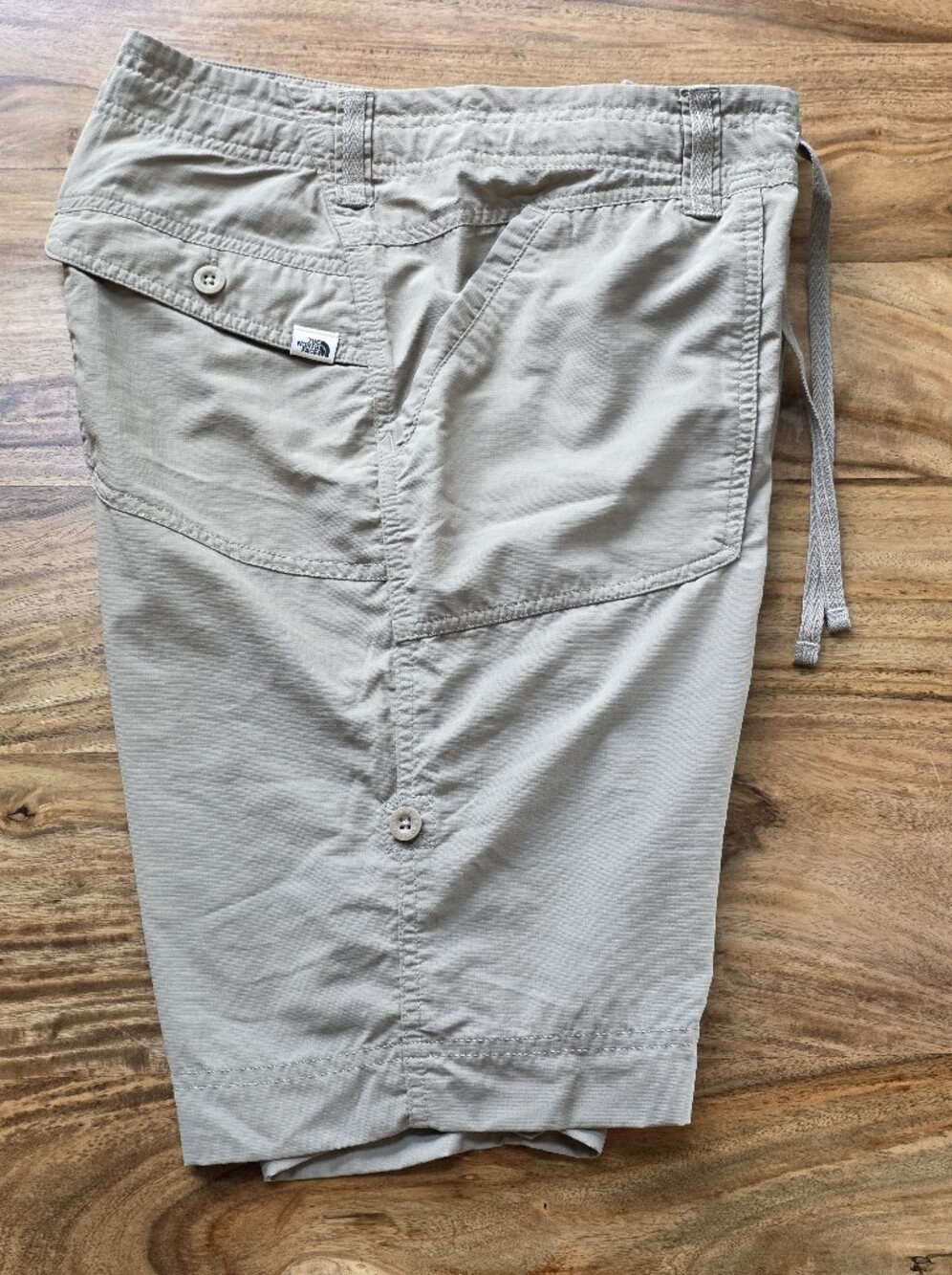 The North Face Cargo Shorts-Women's Size 10/L - Picture 3 of 12